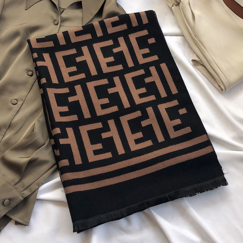 秋冬款字母仿羊絨圍巾女士歐美跨境保暖時尚加厚百搭雙面空調披肩