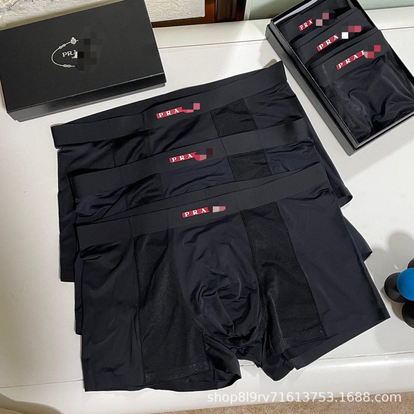 欧洲新款P家冰丝男士内裤无痕四角平角裤透气欧美简约舒服时尚潮内衣实拍产品高清图