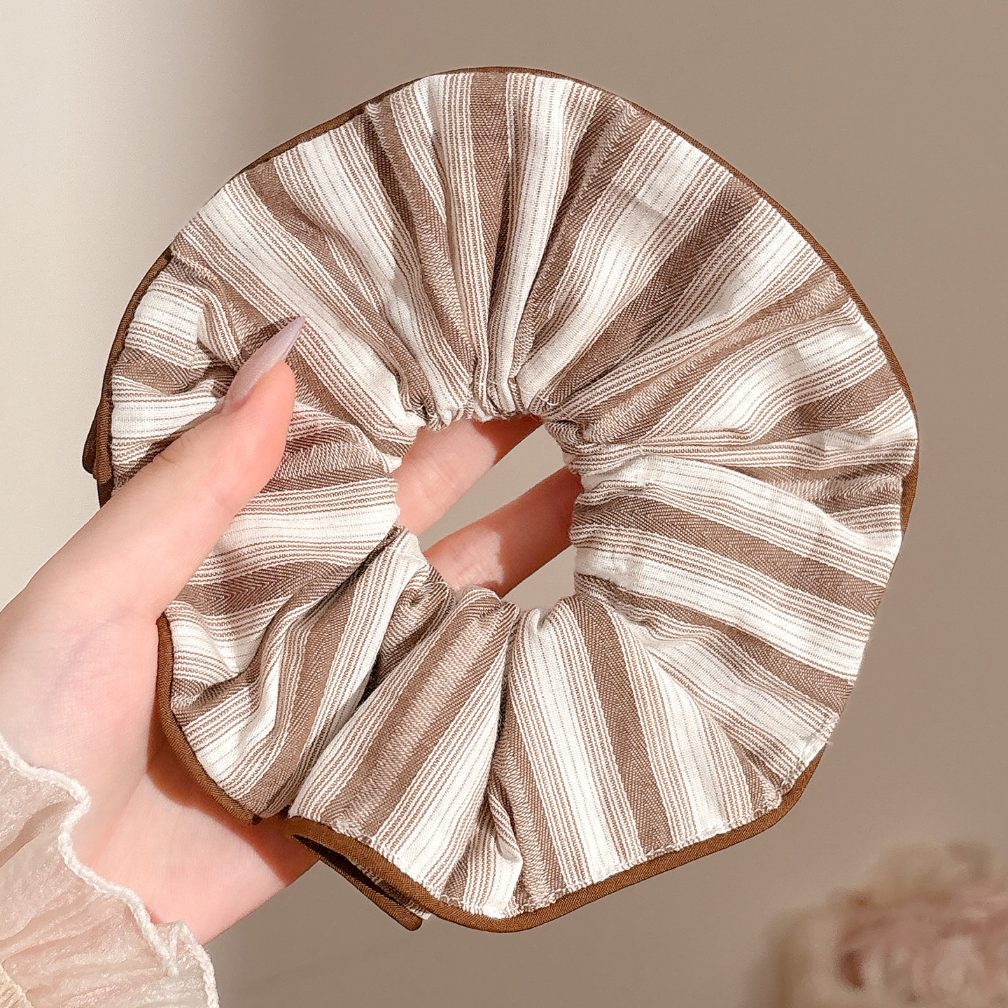 Estilo perezoso francés, gran raya para el cabello de intestino grueso, mujer 2025, nuevo estilo, ballet de alta gama, correa para la cabeza