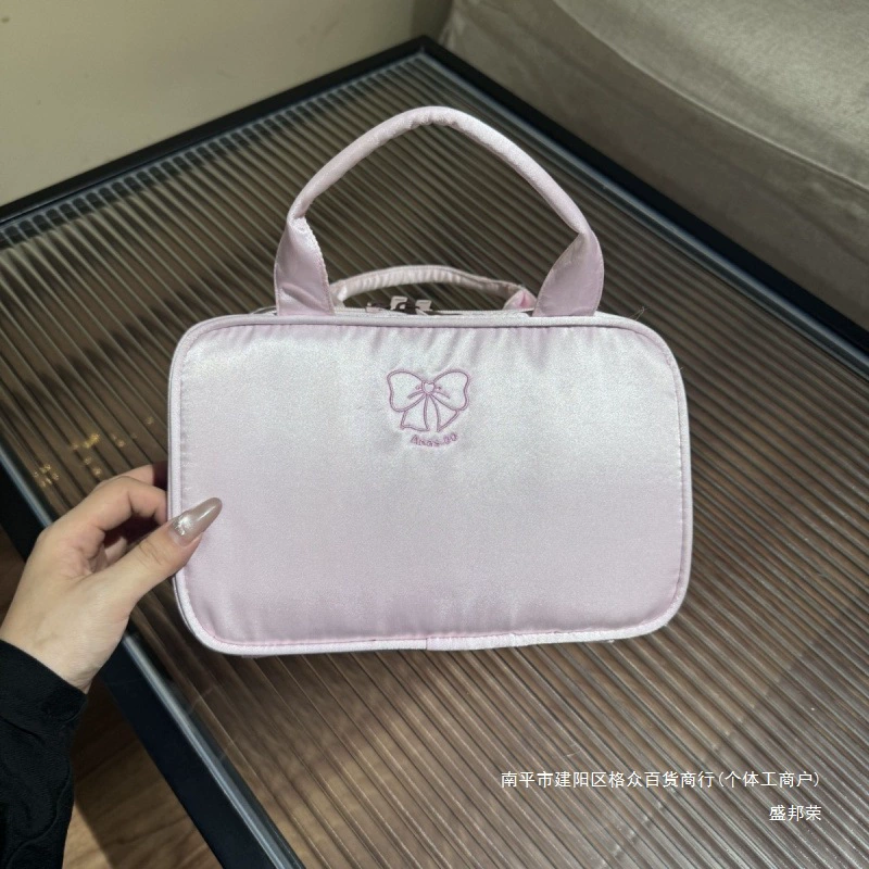 Трехслойная косметичка с милой мультяшной девушкой, портативная универсальная сумка большой емкости для выхода на улицу, легкая сумка для хранения брюк и других вещей