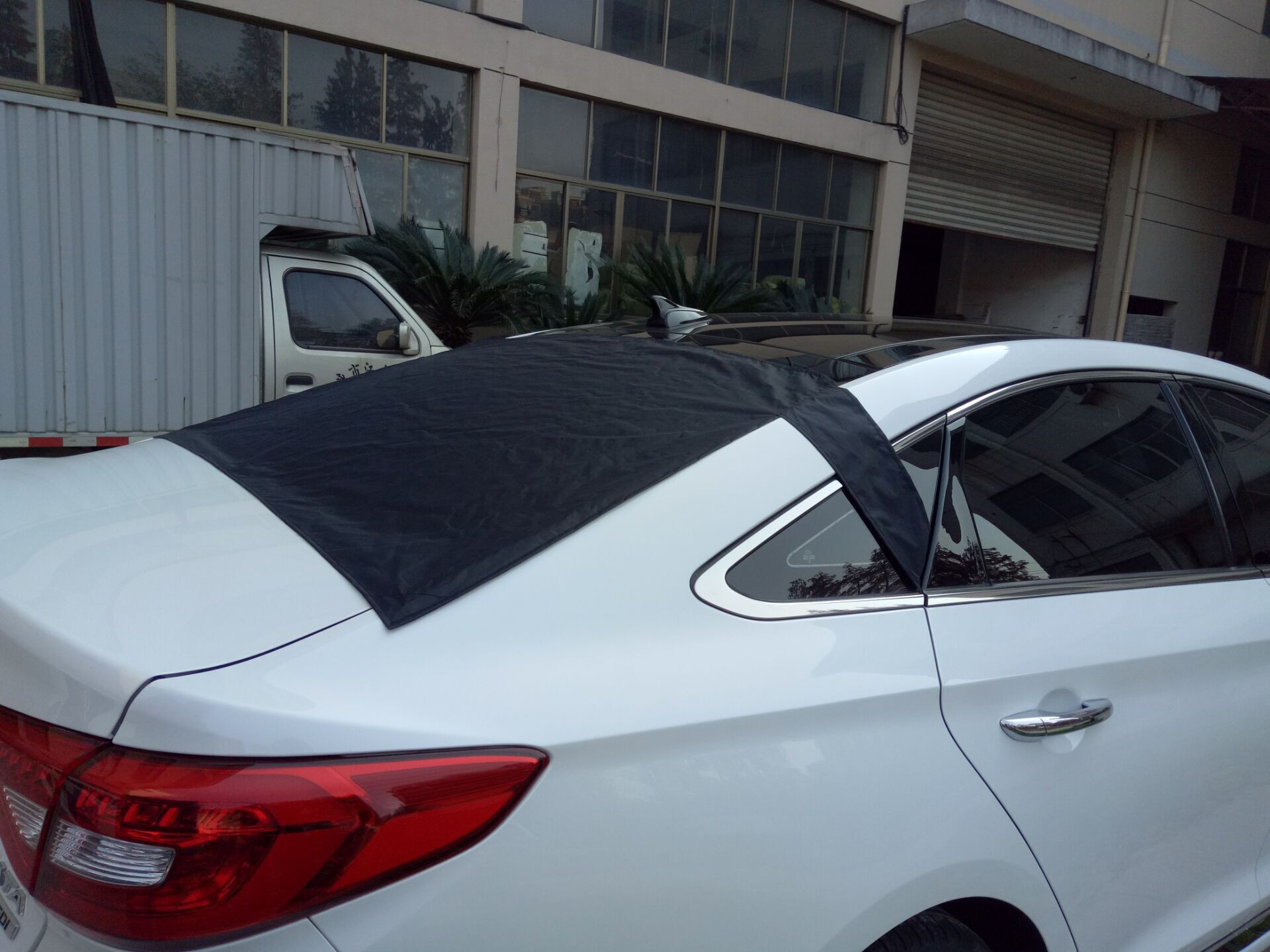 Rear Windshield Cover Black Snow Shield Anti-Freeze Car Snow Guard Anti-Icing Window Half-Cover Protector