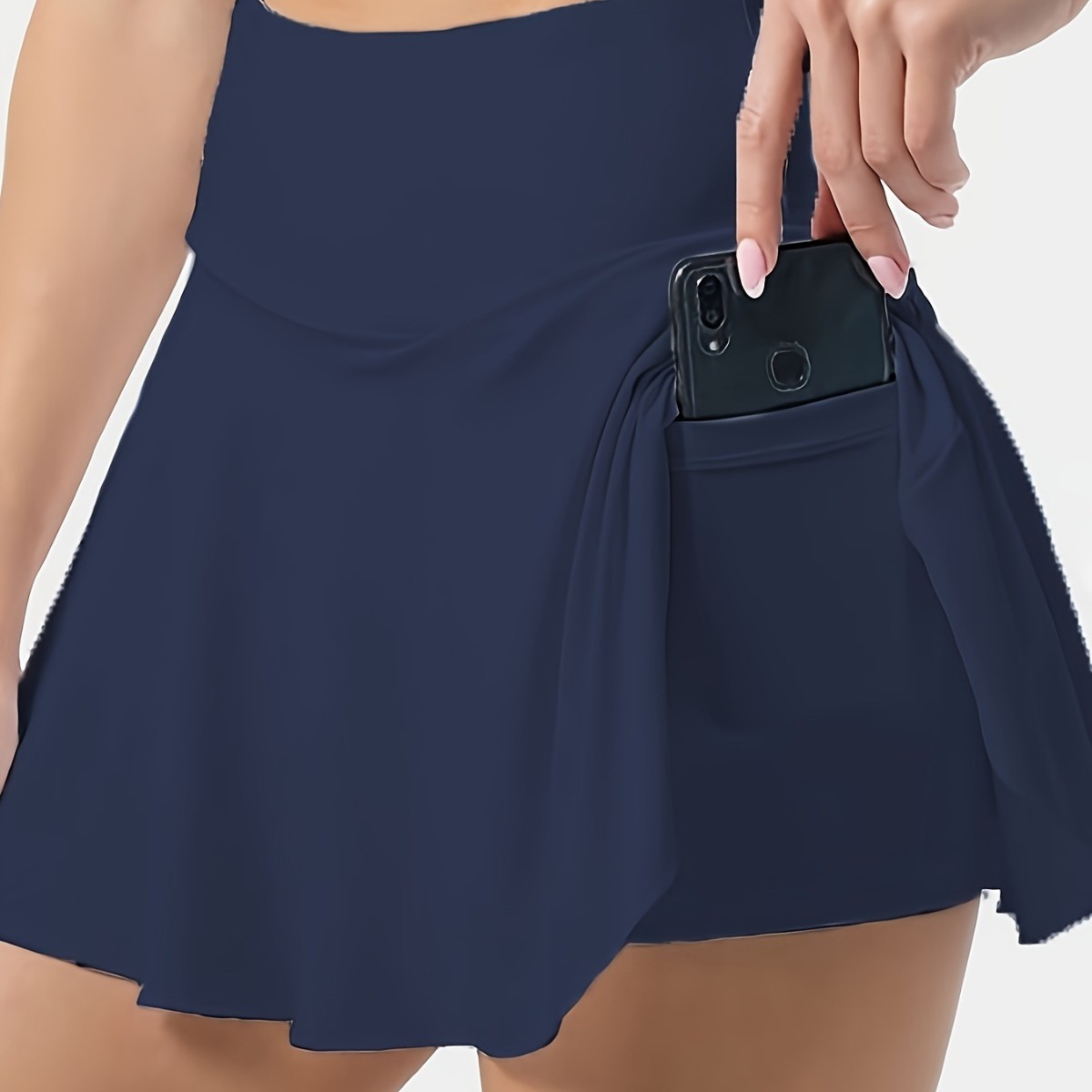 Falda corta plisada delgada para mujer, estilo casual, cómoda y versátil, para deportes al aire libre en otoño e invierno, disponible en Amazon Europa y América.