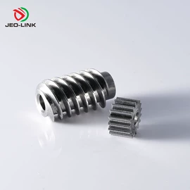 蜗杆;齿轮;CNC加工