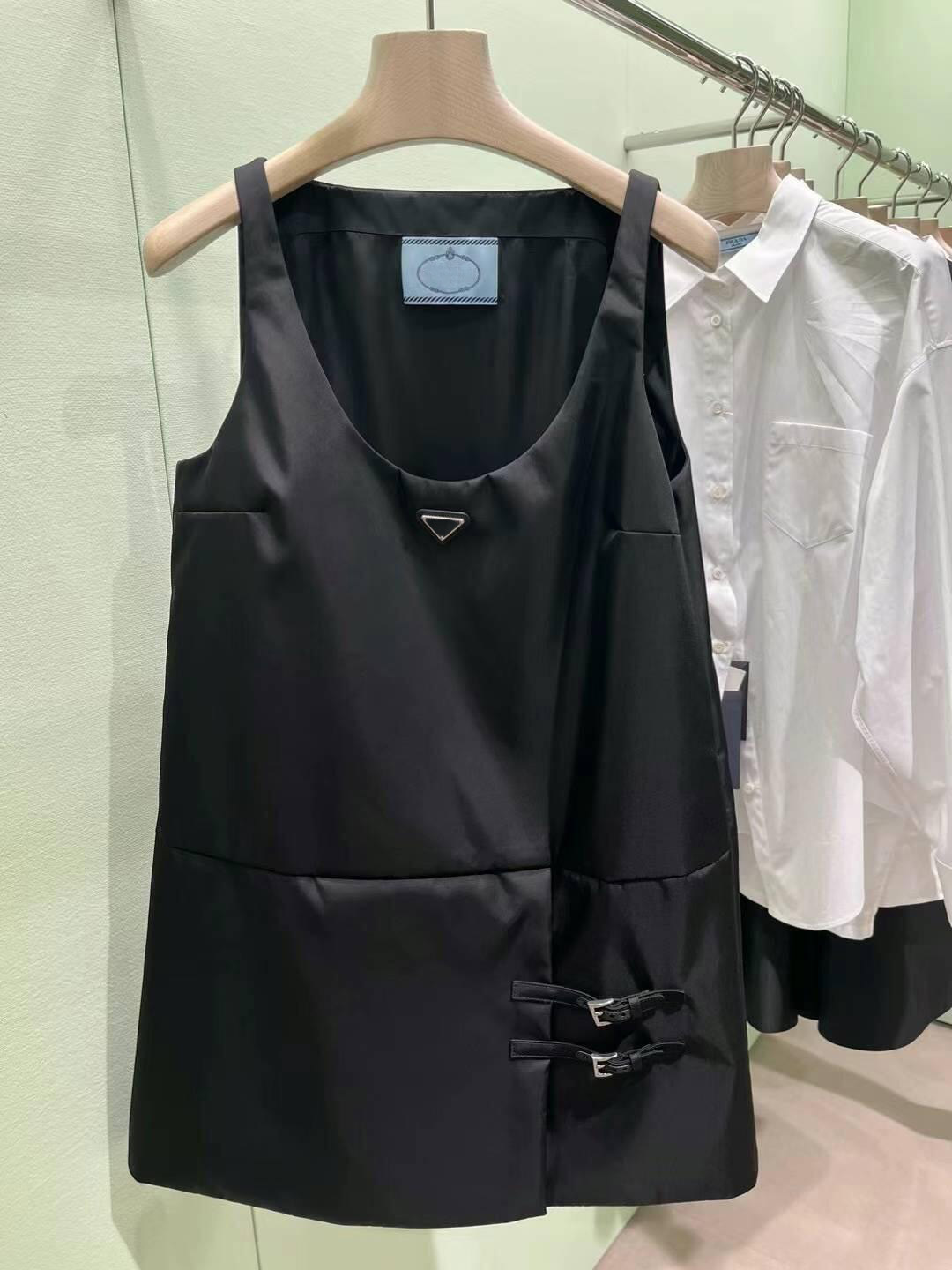 Nanyou P Home high quality Triangle dress New Sleeveless Backless Slim 2024s All-match Skirt Black