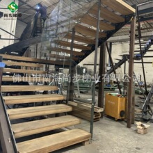 定制现代简约家用楼梯隐藏龙骨悬浮缅甸柚木踏步夹胶玻璃设计扶手