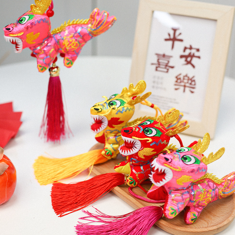 龙年新年春节挂件立体生肖龙挂饰福桶车载年宵花礼盒挂件喜庆批发