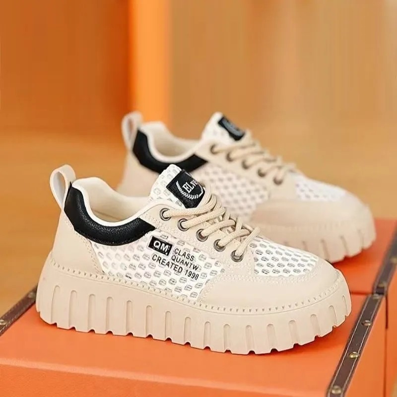 Zapatos de mujer de verano zapatos blancos de malla nuevos tipos coreanos ins estudiantes de alta ventilación zapatos de skate deportivos casuales