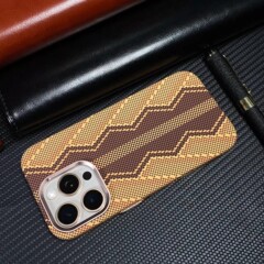 适用iphone17PRO凯夫拉纹理磁吸手机壳苹果16PRO超薄PC防摔保护套