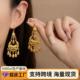 耳环;耳钉;项链