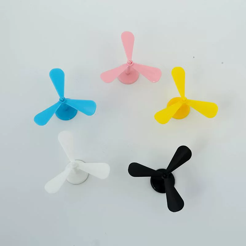 Шлем для электромобиля, бамбуковая стрекоза, мотоциклетный шлем на присоске, вращающаяся ветряная мельница, милый маленький вентилятор, детская игрушка, украшение