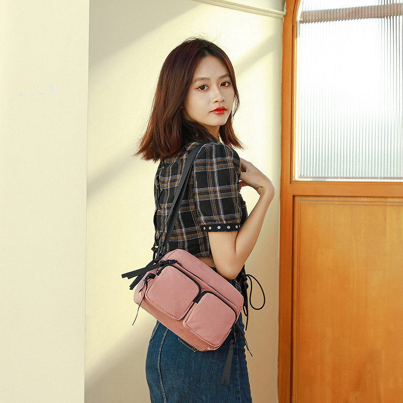 Bolso bandolera transfronterizo para mujer 2024, nuevo, de moda, ligero, tela de nylon repelente al agua, bandolera casual versátil para mujer image 2