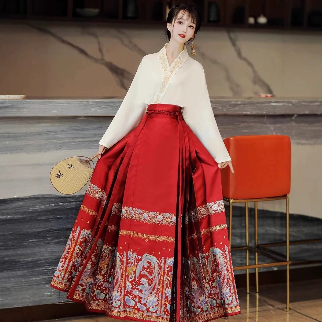 [Fengxi] Новая оригинальная весенне-осенняя улучшенная золотая юбка в стиле Мин с лошадиной лицом, повседневный костюм супер феи династии Хань, соответствующий костюму