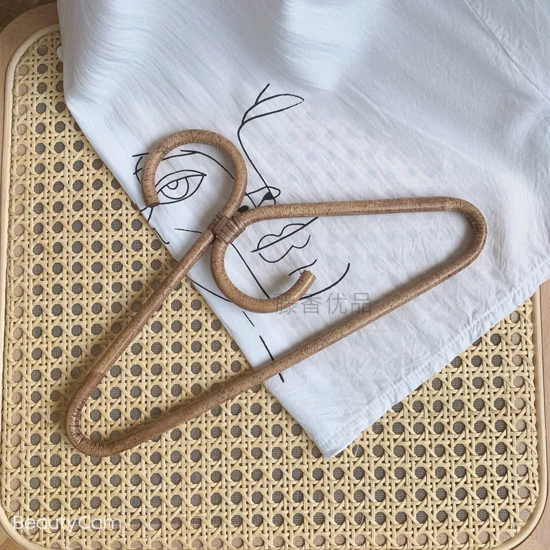 Hecho a mano ins Retro Ropa de ratán real y gancho de sombrero simple gancho de pared gancho de ropa decorativa gancho de ropa de pasillo gancho de niños