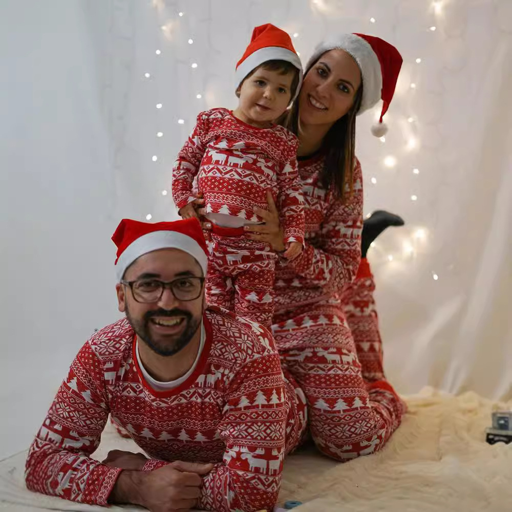 thumbnail image 3 of Venta caliente 2024 Navidad europea y americana nuevo estilo navideño impreso ropa para padres e hijos conjunto de ropa para el hogar, 3 of 5