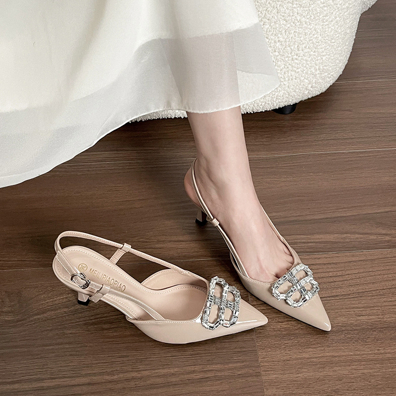 2025 nuevo estilo de una sola palabra con diamantes de imitación doble b hebilla zapatos de tacón alto charol nude sandalias de tacón de aguja puntiagudas sandalias Baotou