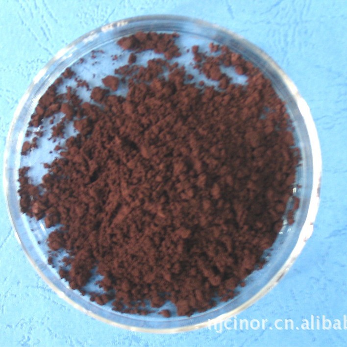 厂家直供纯度99.9%的褐色粉末状氧化镨