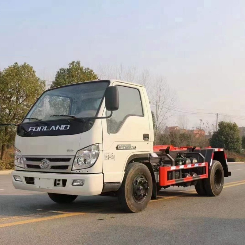 福田时代金刚5方勾臂垃圾车厂家直供5方车厢可卸式垃圾车