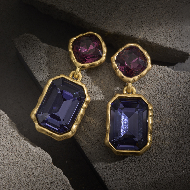 Retro geometric fashionable earrings with rhinestones