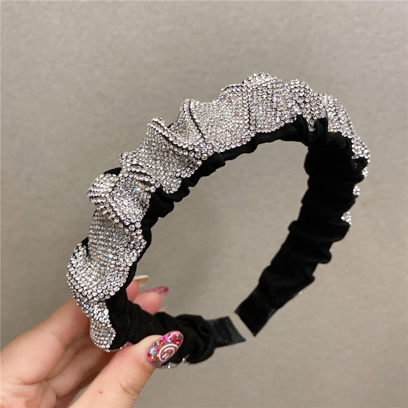 Summer Retro French Full Diamond Crystal Headband Washing Face Pressure Hair Band display picture 4