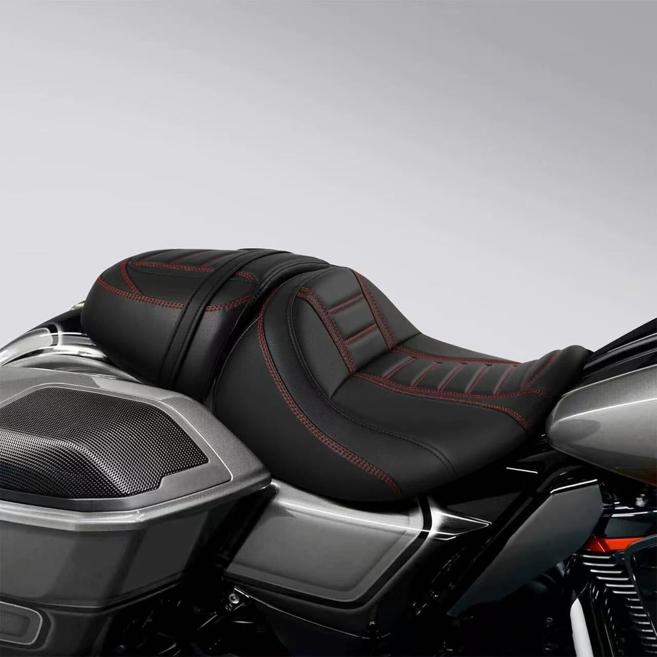 Suitable for Harley Street Glide Cvo Road Glide Cvo121St Modified Driver and Passenger Seat Cushion 23-24 Years
