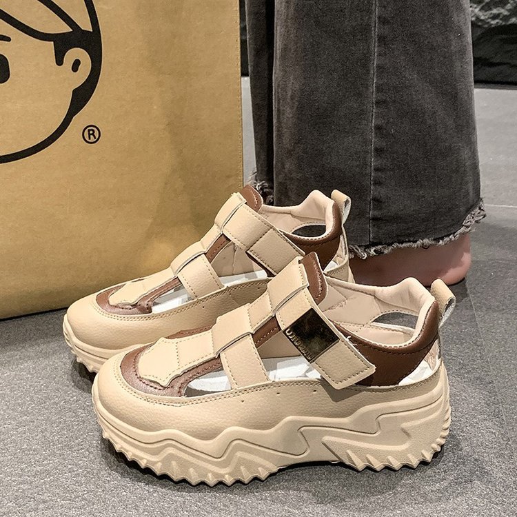 sports sandals platform