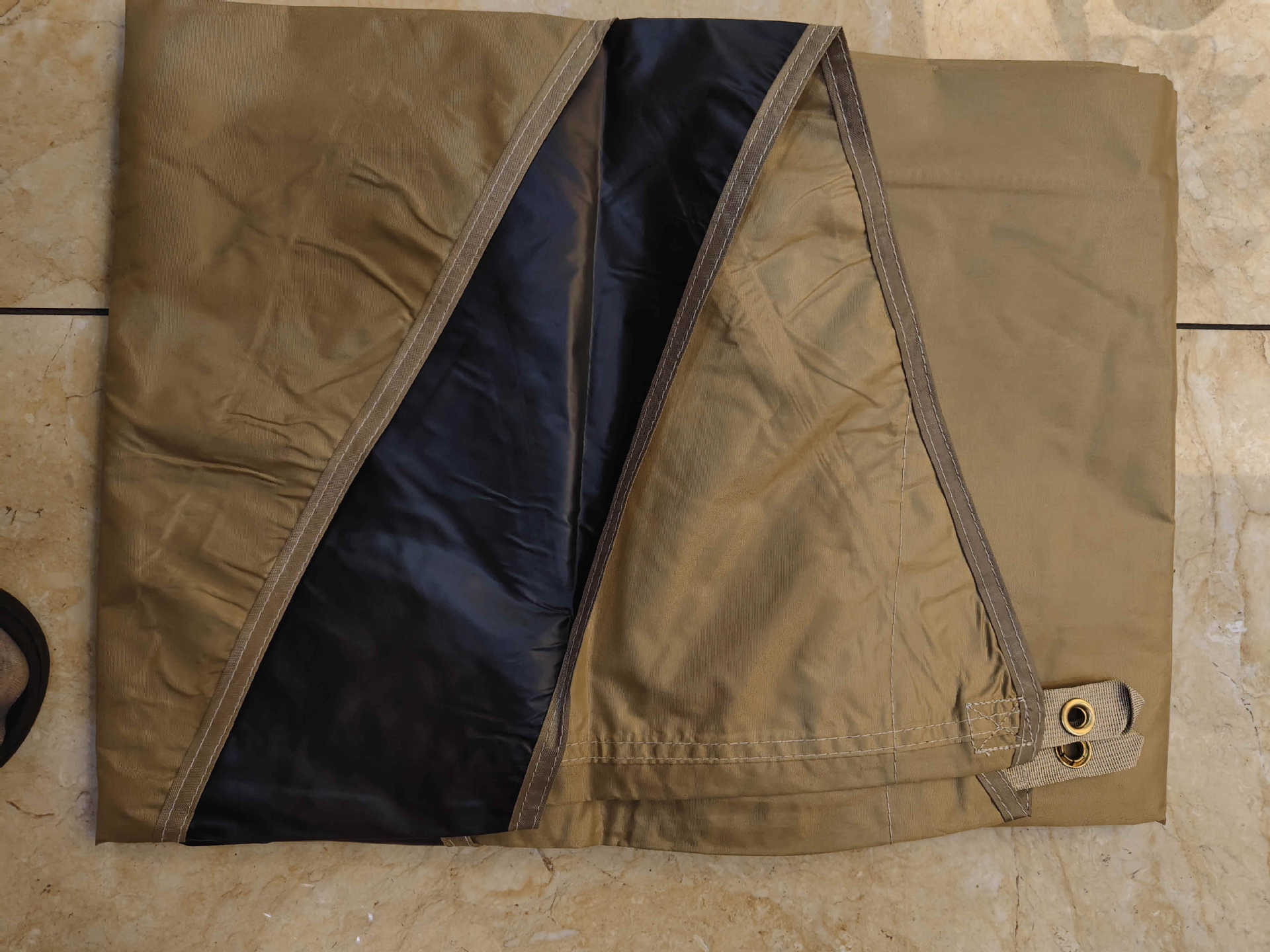 Cross-border car side tent camping black vinyl canopy portable canopy outdoor tent car side tent sunshade
