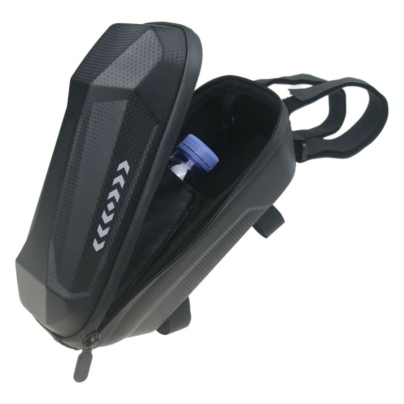 Полностью водонепроницаемая передняя сумка объемом 2 литра для велосипедов, электровелосипедов и электросамокатов, подходит для большинства моделей.