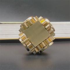 Fingertip Dancer Metal Brass Four-Tooth Magic Cube Linked Gear Brass Rotating Stress-Relief Toy for Children, Students, and Adults