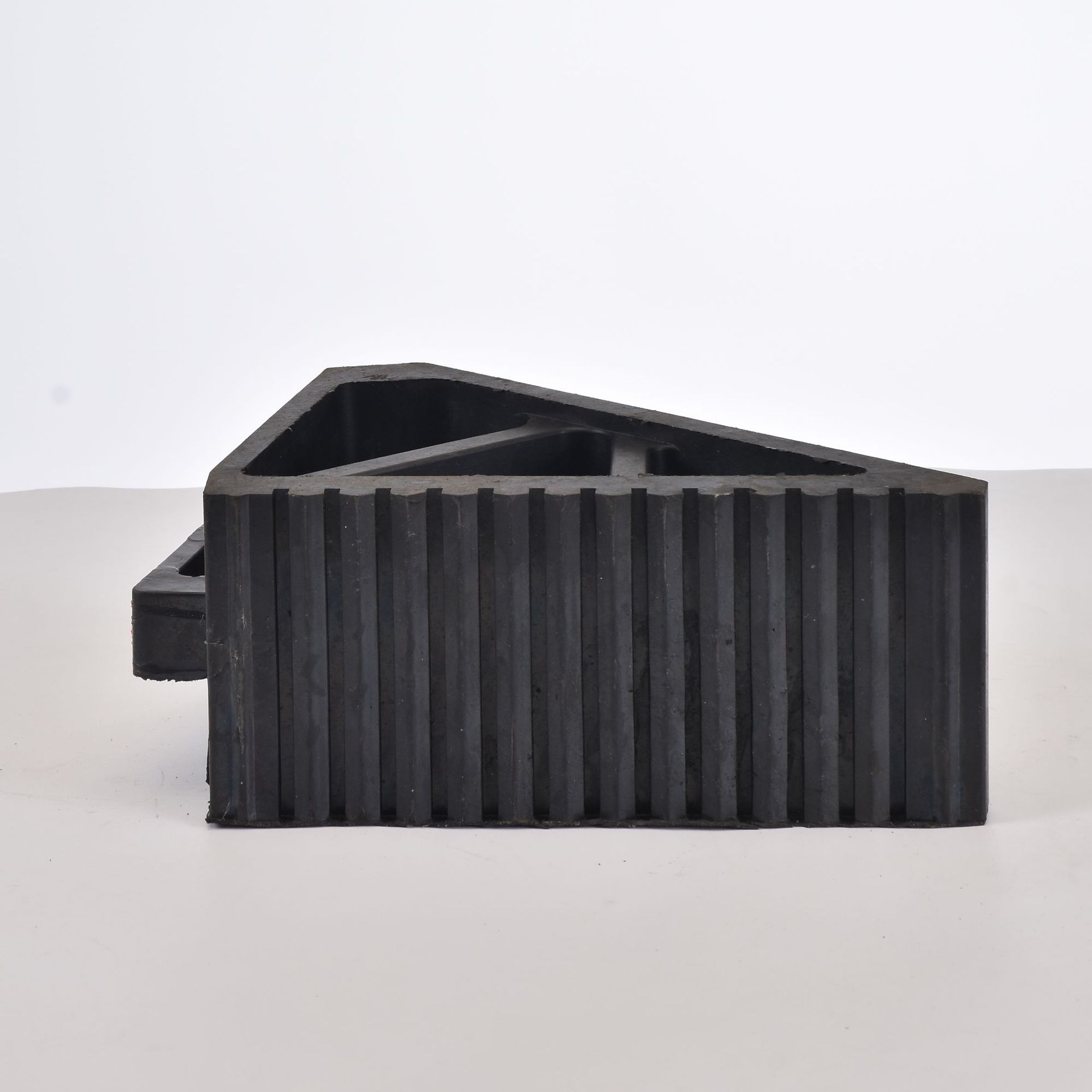 �����µ���ֹ�������ﳵ�������ֶ�λ����Яʽ��ĥ��ѹб�µ�