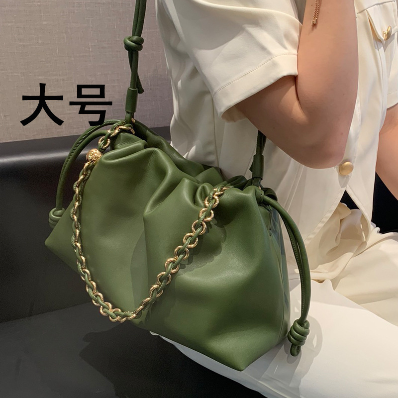 スター同項2025韓国版新型真皮雲包ファッション百合チェーン包福袋包トランペットバケツ包|undefined