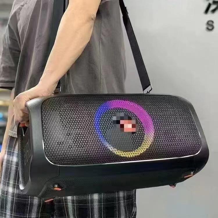 Huaqiangbei S18On-The-Go Portable Speaker Home Theater Outdoor Bass Bluetooth Speaker Bluetooth 5.3