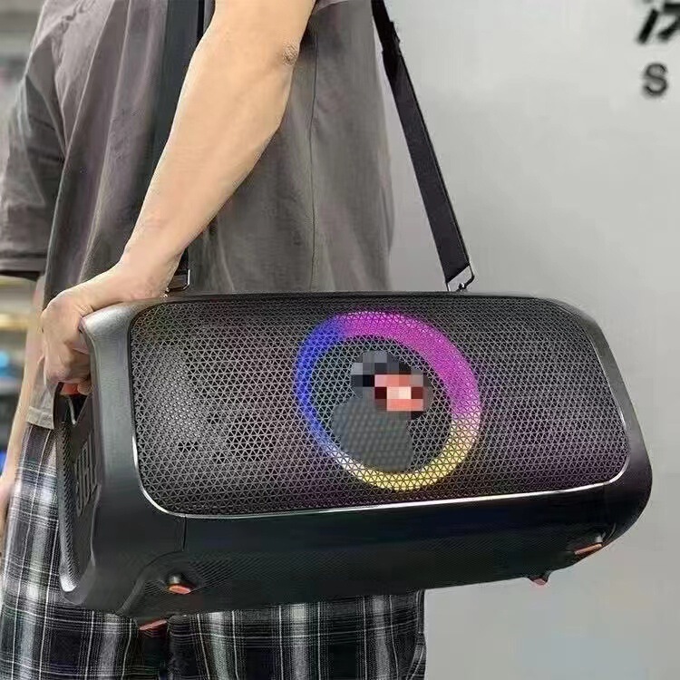 Huaqiangbei S18On-The-Go Portable Speaker Home Theater Outdoor Bass Bluetooth Speaker Bluetooth 5.3