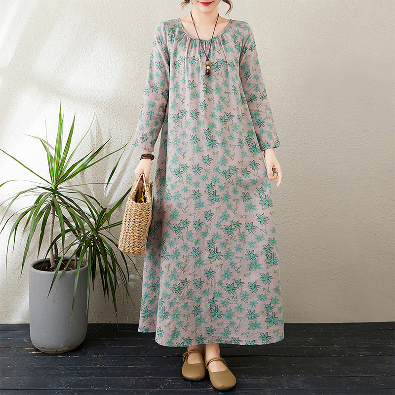 2025 Early Autumn New Round Neck Pleated Relaxed Lazy Skirt Normcore Long-Sleeved Maxi Dress Holiday Style 2025 Early Autumn New Round Neck Pleated Relaxed Lazy Skirt Normcore Long-Sleeved Maxi Dress Holiday Style