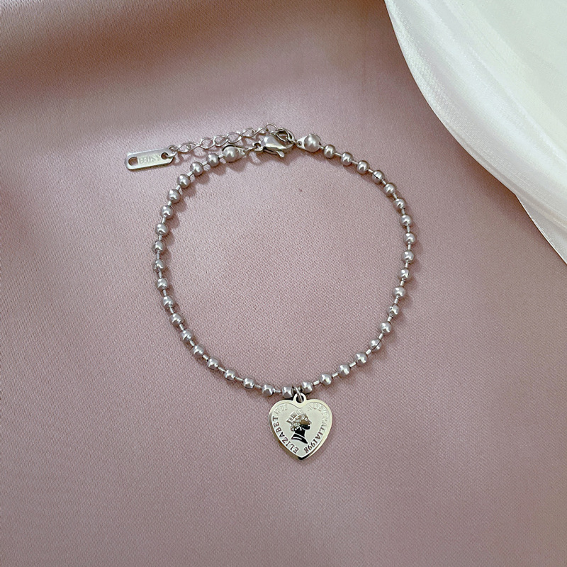 Retro Portrait Heart Shape Titanium Steel Bracelets 1 Piece