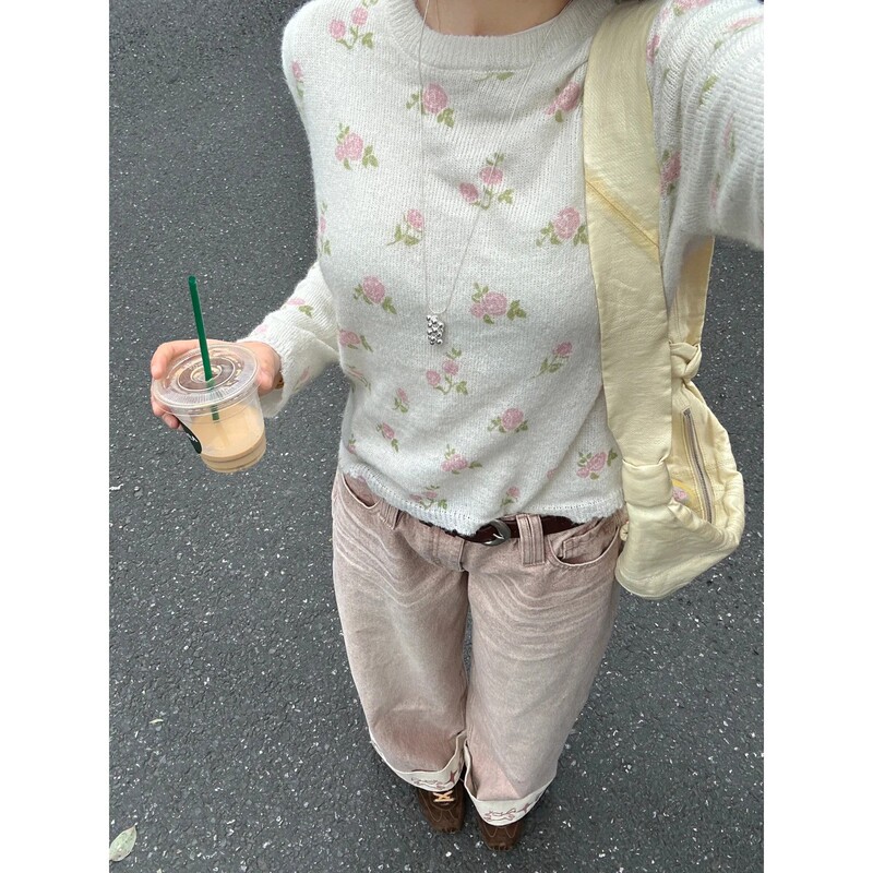 Gentle and Beautiful White Floral Knit Cardigan for Women, Spring and Summer Design, Niche Style, Loose Fit, Slimming Top