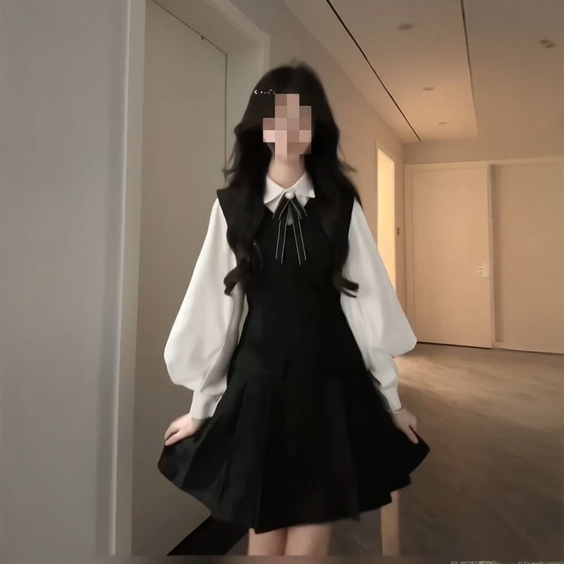 Elegant Young Lady's Preppy Style Beautiful Waist-Cinching Black Suspender Dress for Petite Women, Two-Piece Set with Shirt Top Elegant Young Lady's Preppy Style Beautiful Waist-Cinching Black Suspender Dress for Petite Women, Two-Piece Set with Shirt Top
