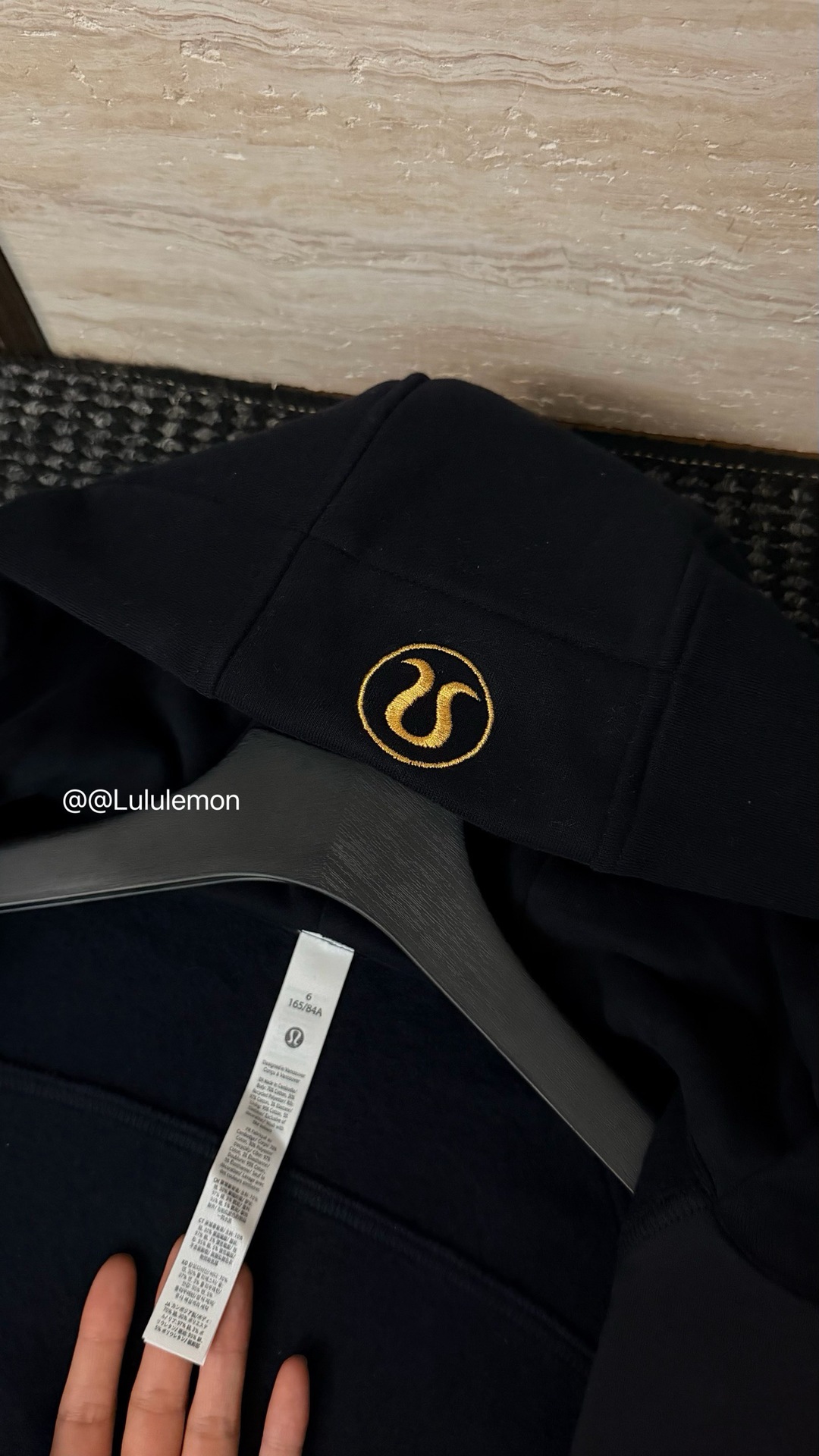 Night moth black gold label / 4（80-100）