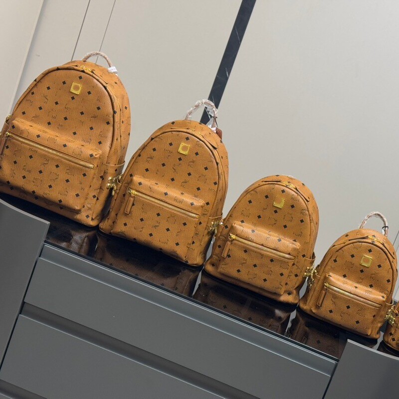 M Brand C High-Quality Chip Version Backpack Genuine Leather Women's Bag Side-Studded Travel Backpack for Men and Women Mini Small Medium Large Size M Brand C High-Quality Chip Version Backpack Genuine Leather Women's Bag Side-Studded Travel Backpack for Men and Women Mini Small Medium Large Size