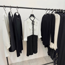 尾单 法国TK经典黑白拼接A字连衣裙