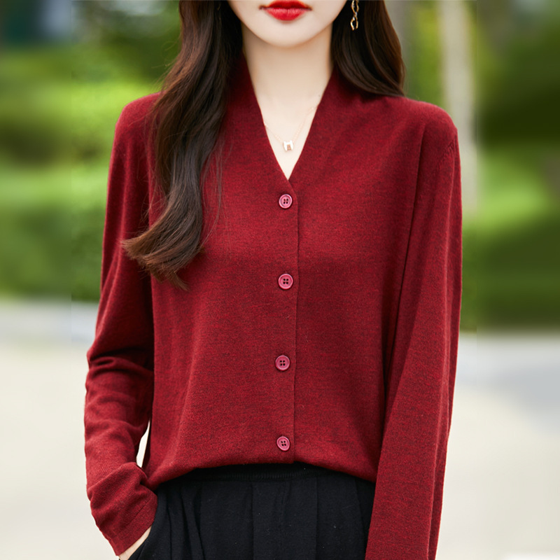 Spring and Autumn New Knitted Wool Cardigan Women's V Neck Single-Breasted Solid Color Loose Sweater Jacket Slimming Top Tops