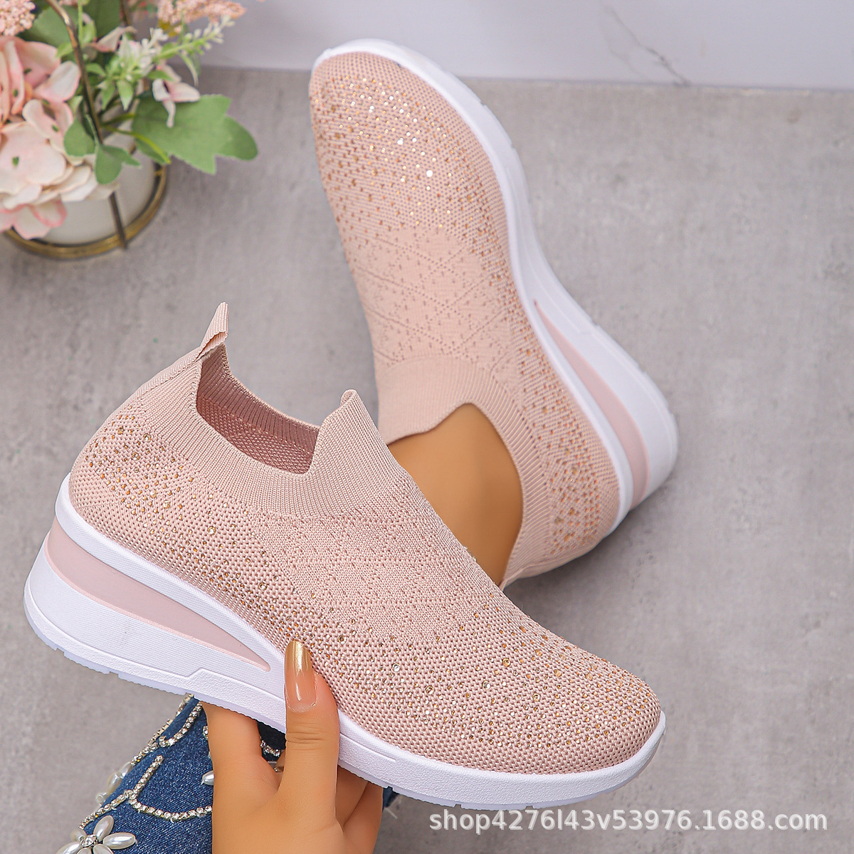 Mujeres transfronterizas botas de calcetines de tejido, pendiente de diamante flash con un pedal, ligero multicolor, suministro al por mayor de comercio exterior estable