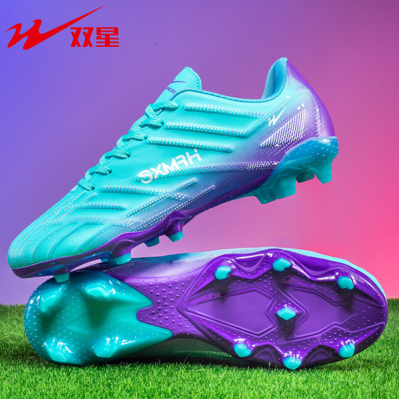 Uşaq və böyüklər üçün uzun qıfıllı futbol ayaqqabısı