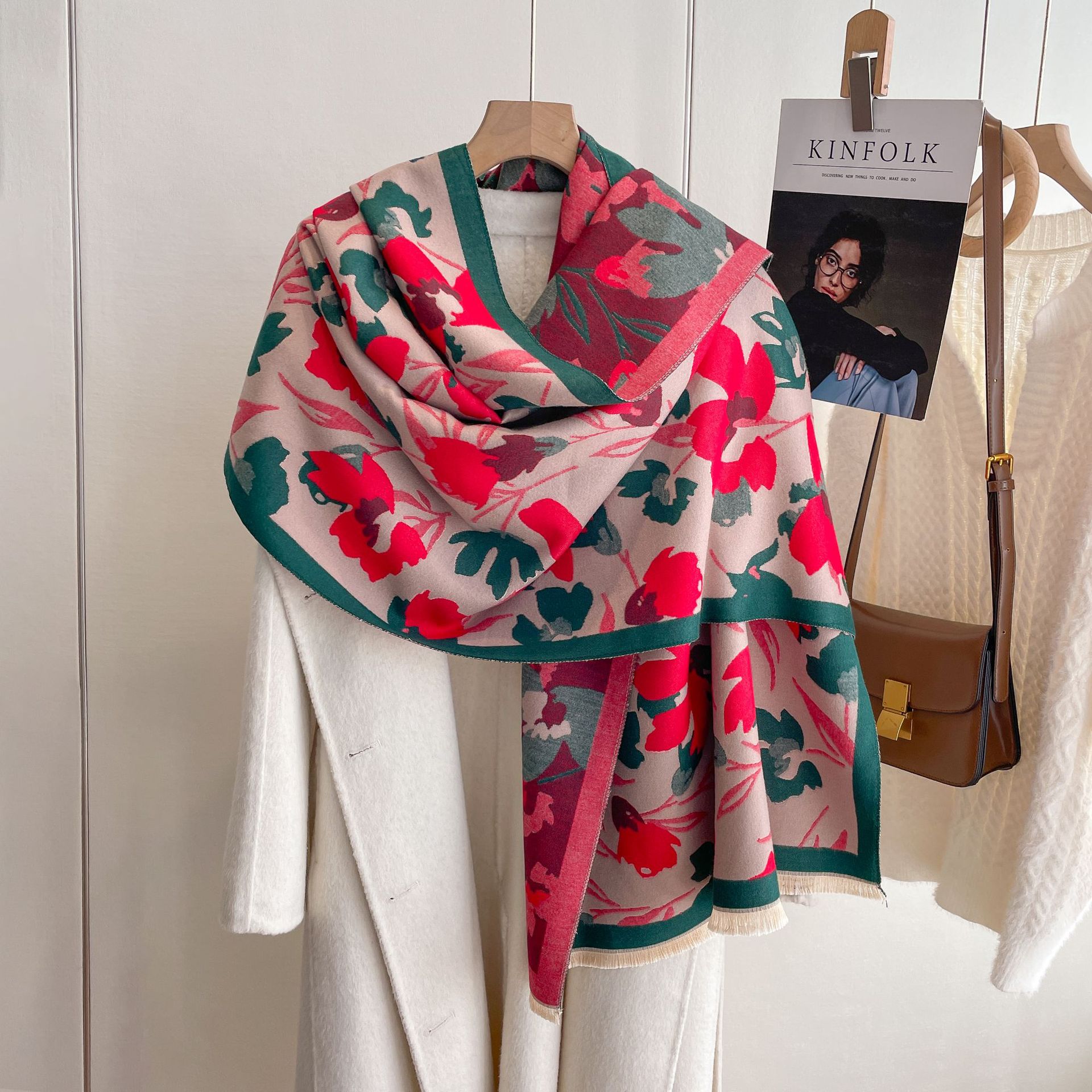 2023 estilo coreano suave todo fósforo floral impreso bufanda larga de las mujeres engrosada cálida bufanda de Cachemira como chal exterior