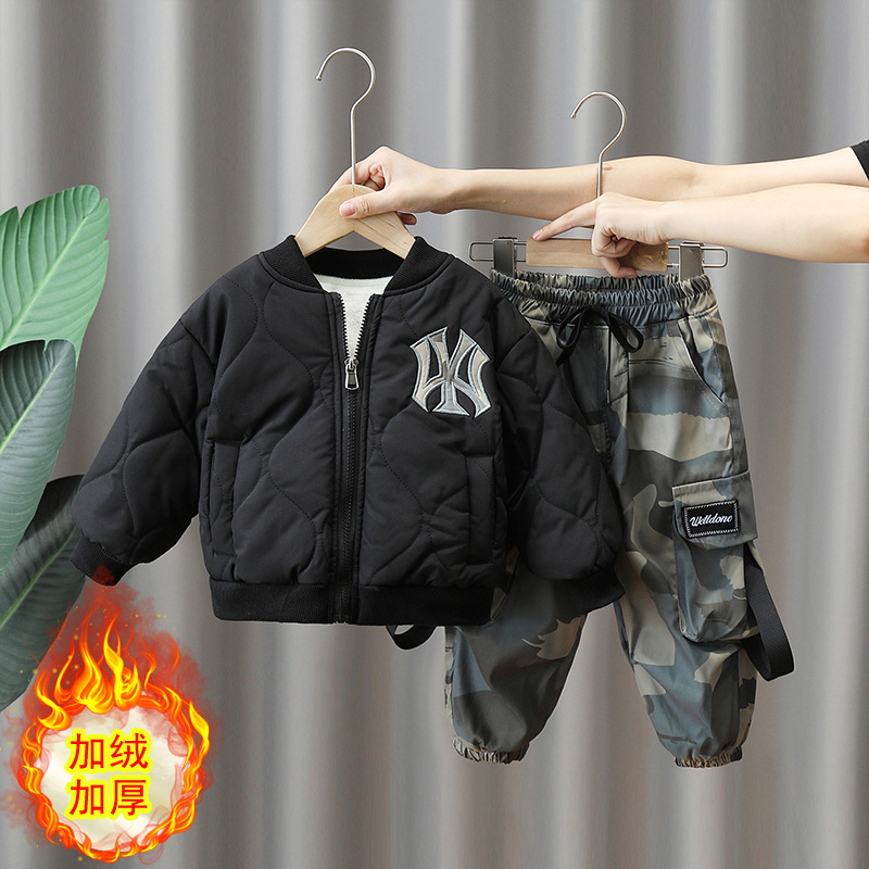 6436 Traje deportivo para niños Ropa de otoño e invierno 2025 Nuevo traje de dos piezas para niños pequeños y medianos