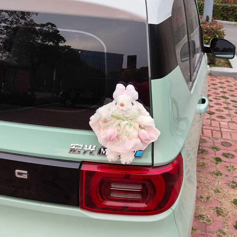 Car-mounted lop-eared rabbit car trunk decoration ornament, electric car rear seat toy, car exterior tail doll pendant