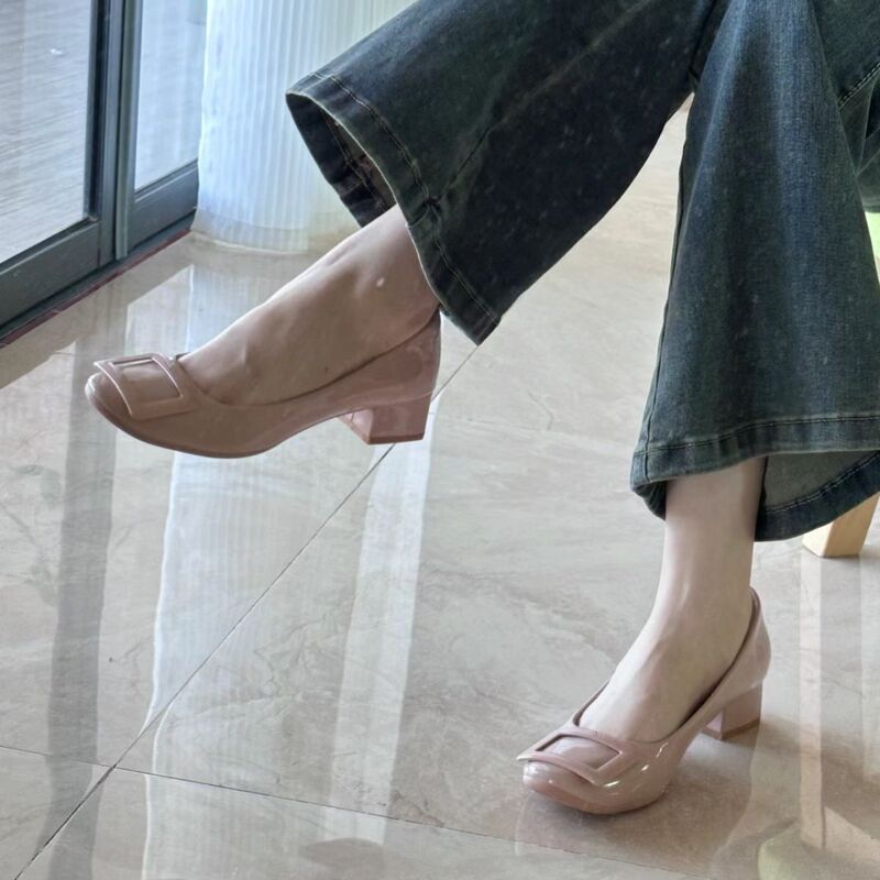 Naked Pink Shoes 2024 Autumn New Classic Square Buckle Patent Leather Round Toe Shallow Mouth All-Match Thick Heel Commuter Women's Shoes Naked Pink Shoes 2024 Autumn New Classic Square Buckle Patent Leather Round Toe Shallow Mouth All-Match Thick Heel Commuter Women's Shoes
