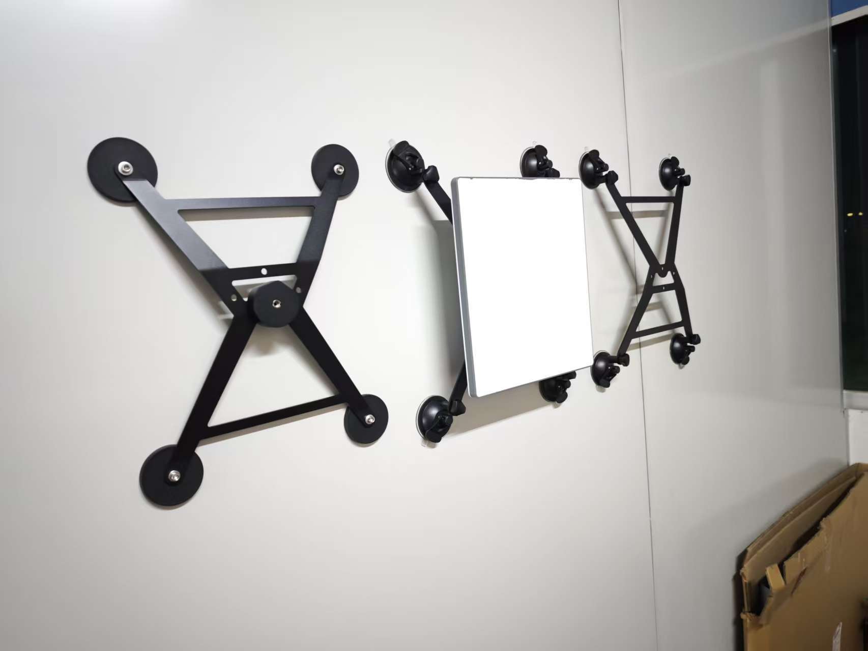 Suitable for Xinglian Min Suction Cup Bracket Sta Mini Metal Magnet Car Roof Skylight Glass Car Mount Accessories
