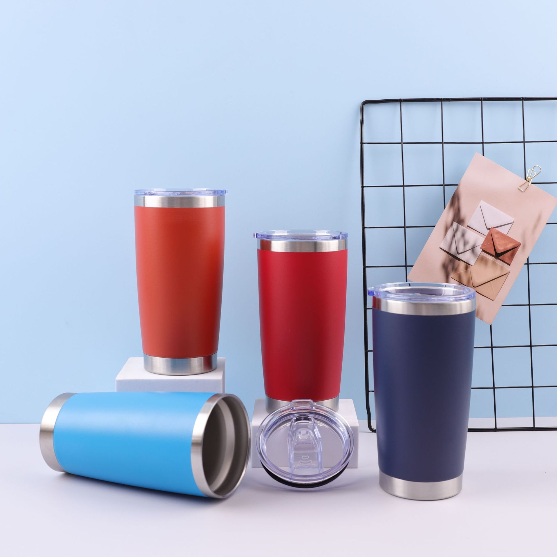 Transfronterizo caliente 20oz aerosol de plástico Taza de coche calentador de hielo de mantenimiento en frío Taza de coche 304 de vacío de acero inoxidable taza de vacío de doble capa