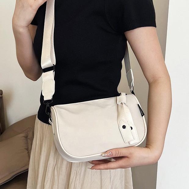 가방 여자 하이 엔드 올 매치 숄더 백 2024 새로운 크로스 바디 안장 가방 여자 캐주얼 옥스포드 나일론 천