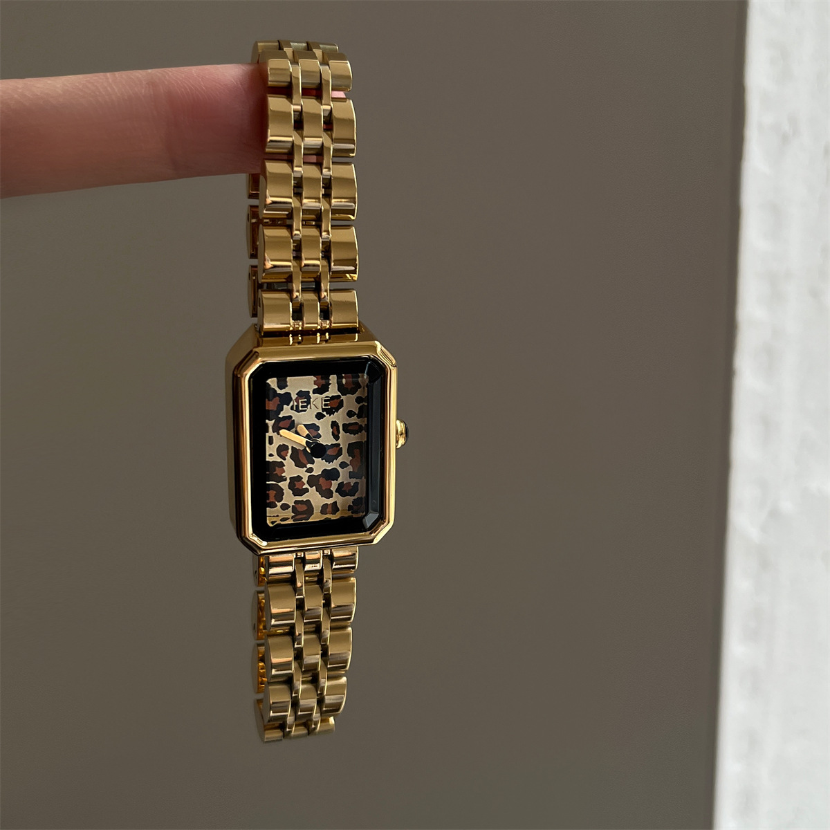 Double Side Snaps Buckle Style Casual Retro Leopard Double Side Snaps Quartz Watch